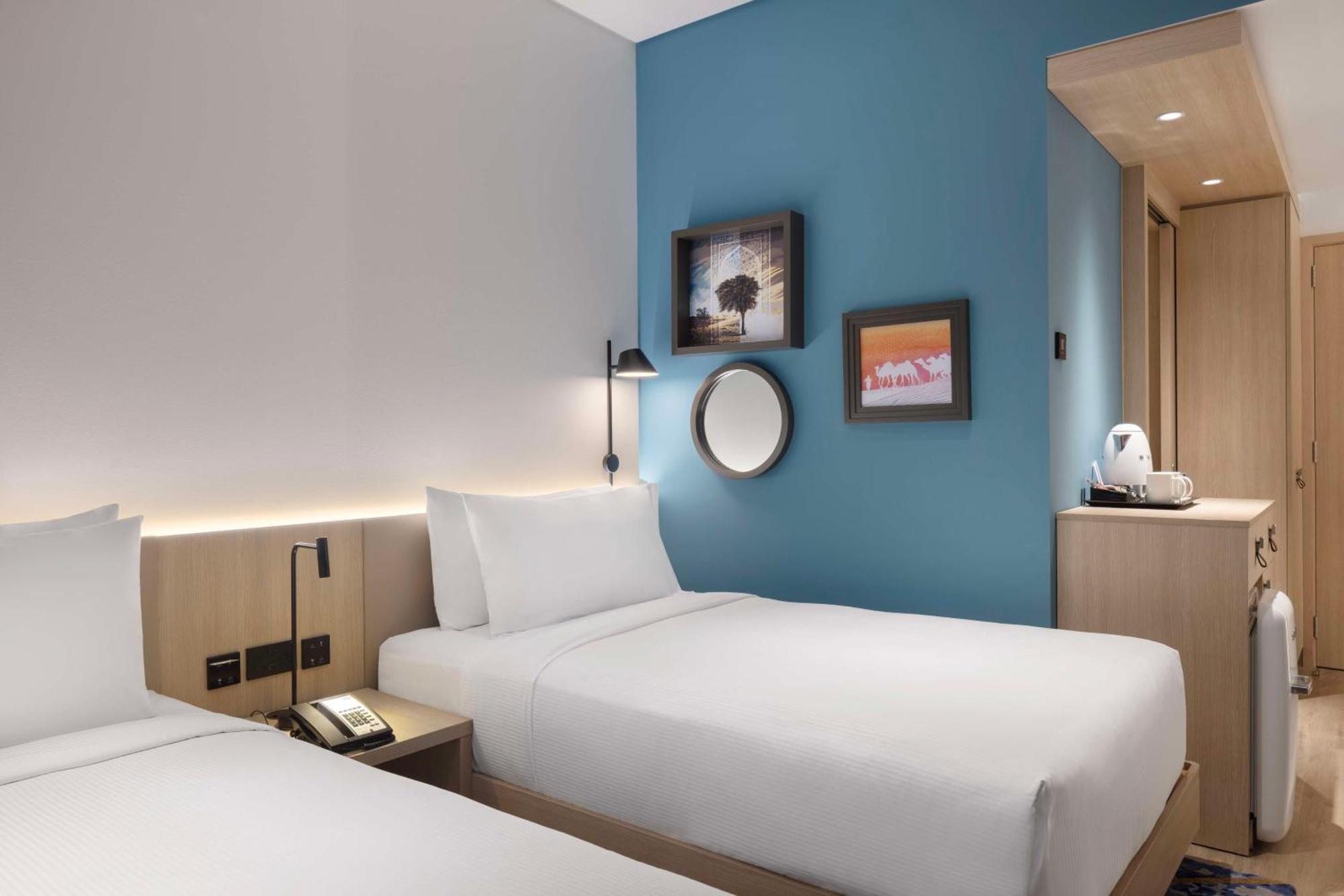 Hampton By Hilton Kuwait Salmiya Hotell Kuwait City Exteriör bild