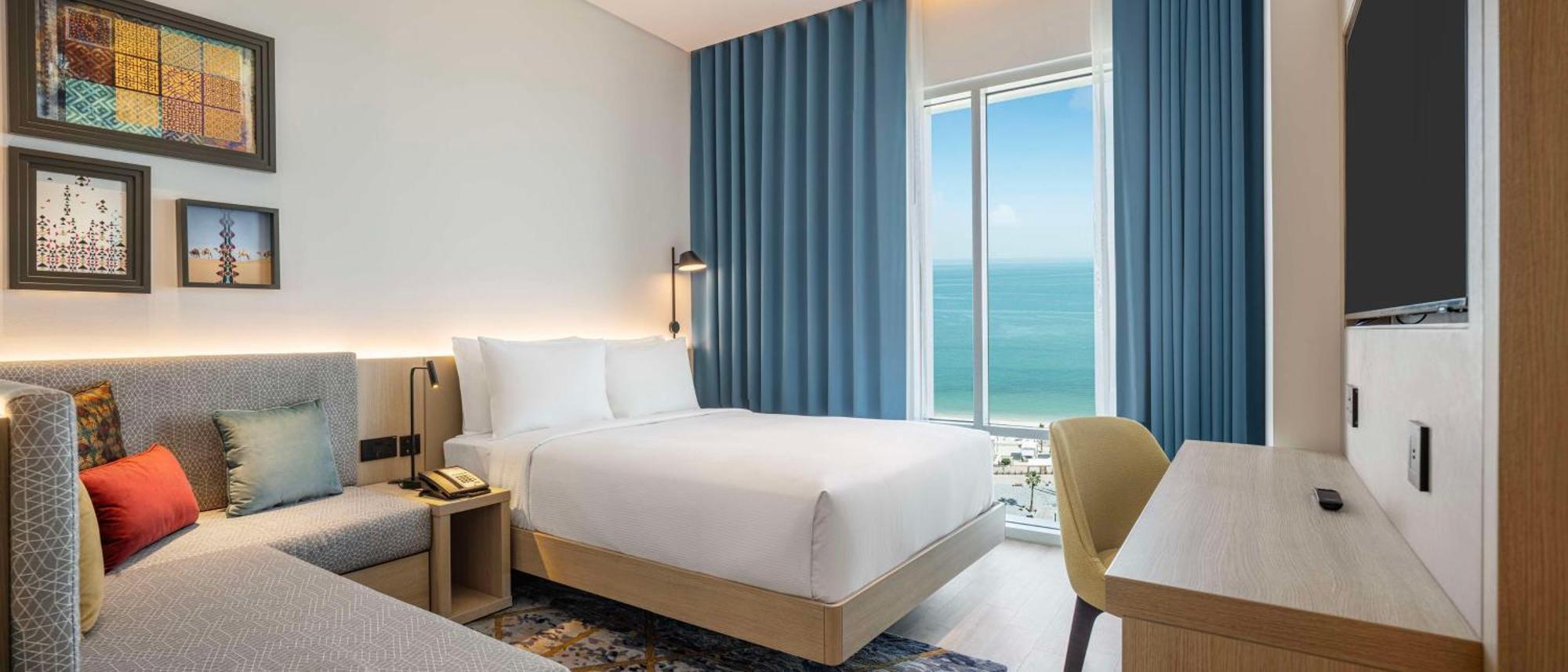 Hampton By Hilton Kuwait Salmiya Hotell Kuwait City Exteriör bild
