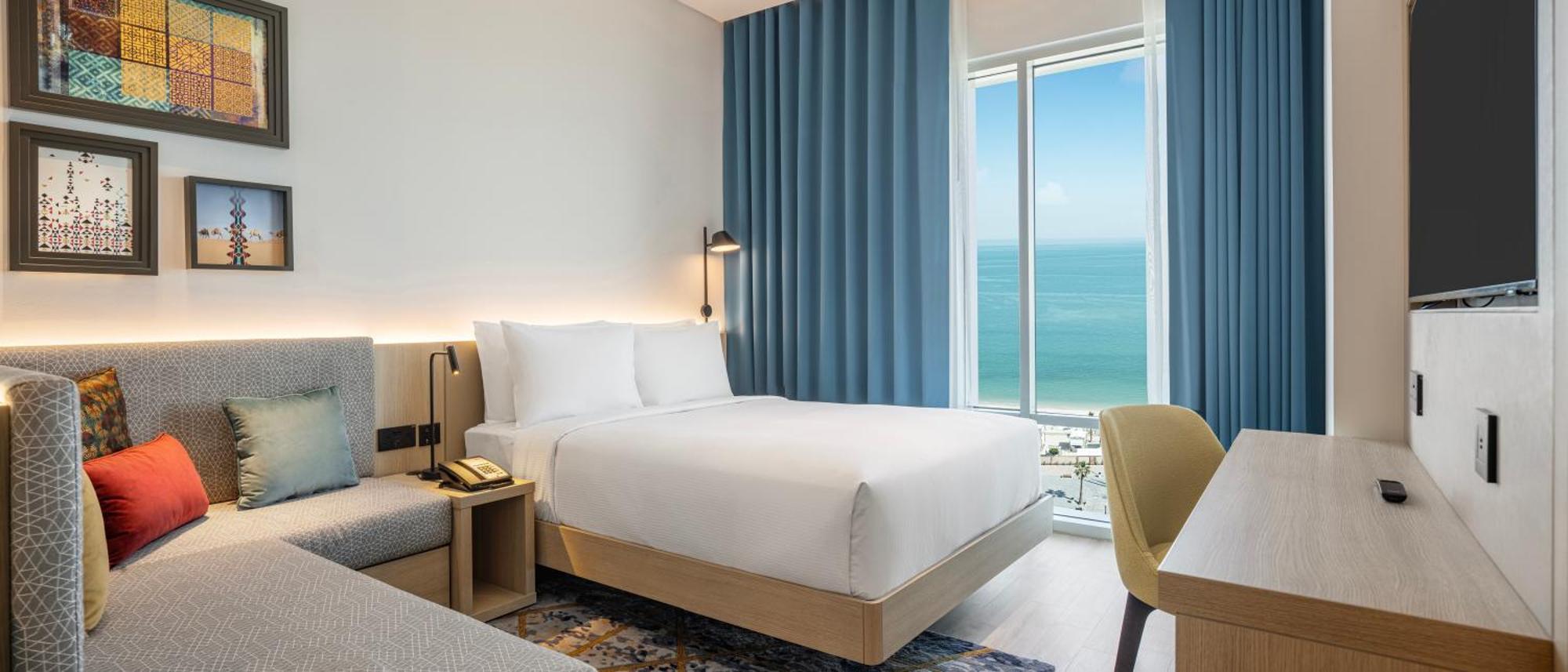 Hampton By Hilton Kuwait Salmiya Hotell Kuwait City Exteriör bild